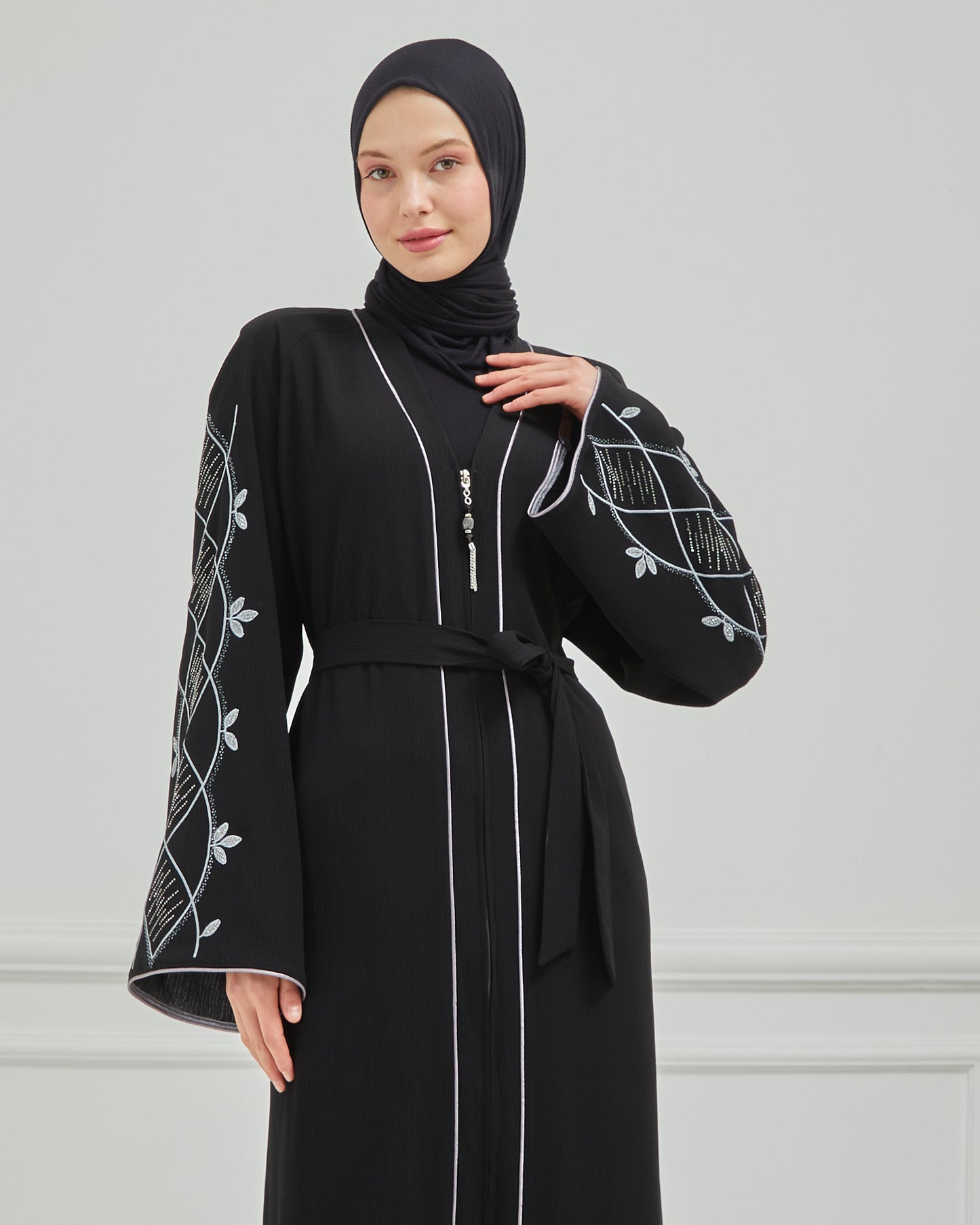 Omzu Nakışlı Abaya Ferace Siyah | 12006-1