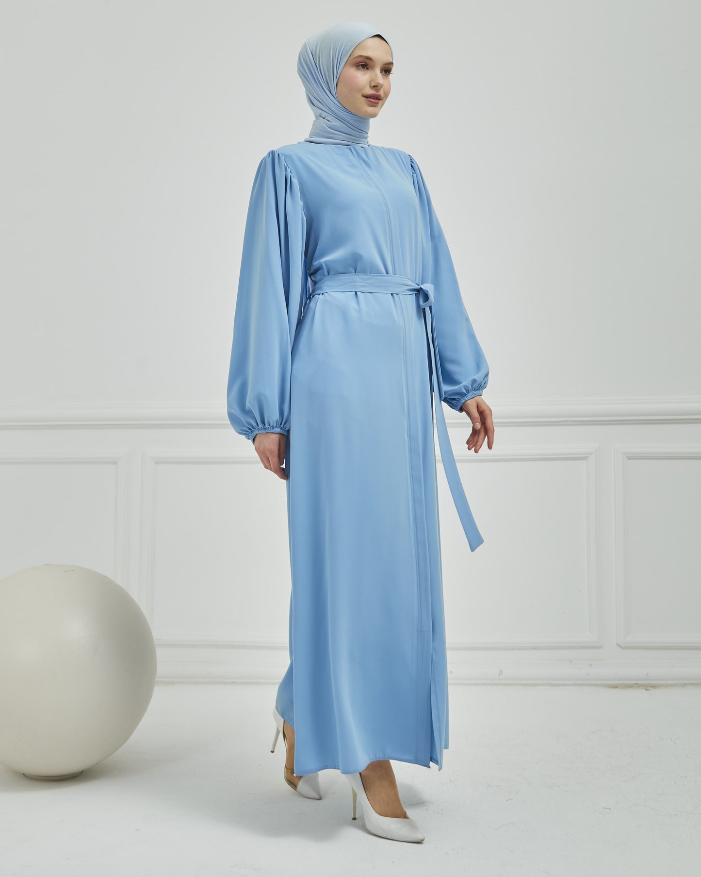 Abaya grise à manches ballon et ceinture à la taille | 2077-24