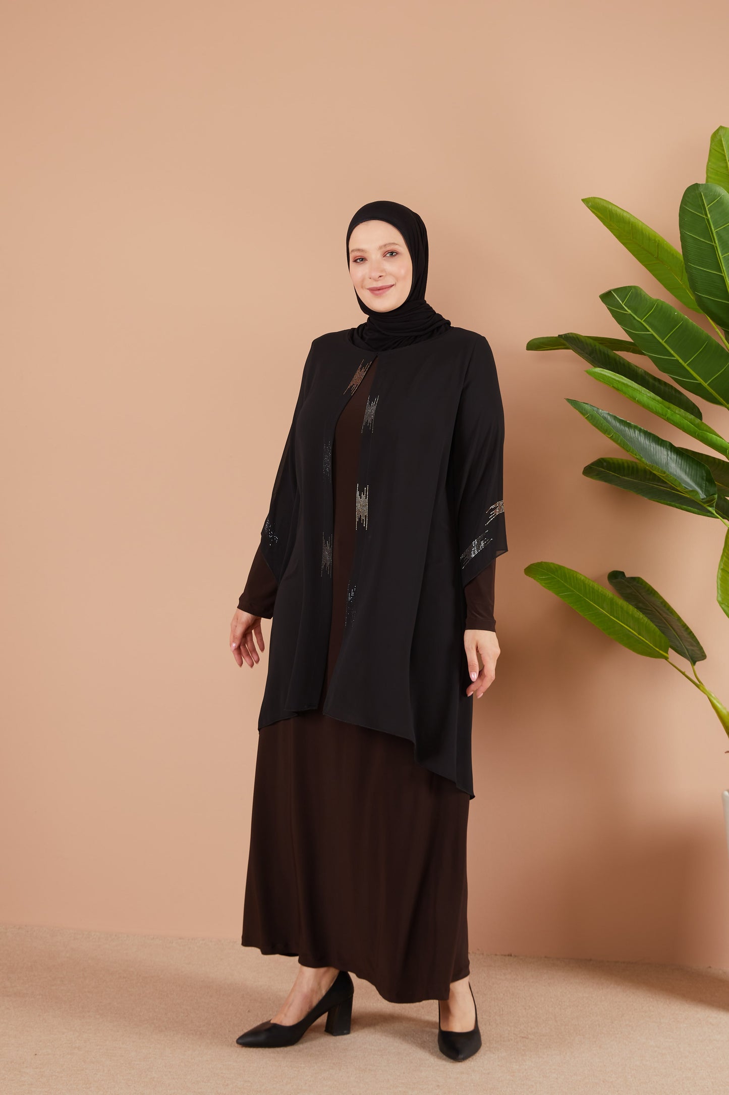 Robe en mousseline grande taille avec pierres marron | 8013-1-42