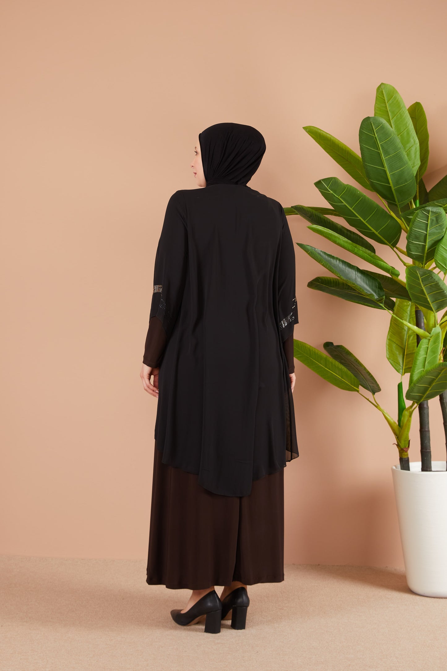 Robe en mousseline grande taille avec pierres marron | 8013-1-42