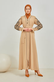 Abaya beige avec broderie sur les manches |2067-6-23