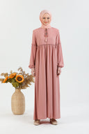 Önü ve Kolu Büzgülü Bileği Lastikli Geniş Kol Ferace Pembe | 20613