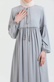 Abaya plissée large et manches élastiques, couleur grise  | 2061-24